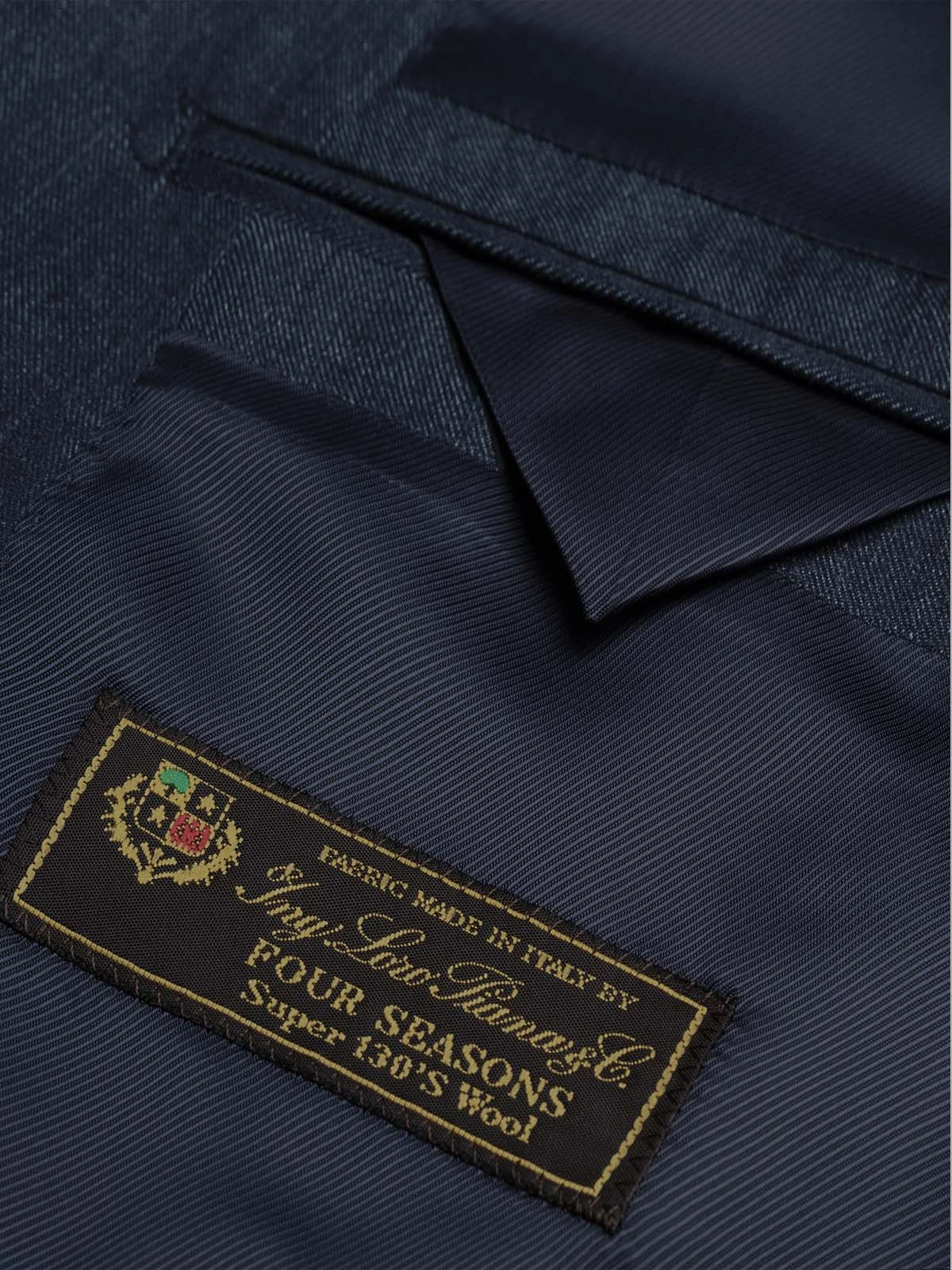 Costume Faux Uni Privé Capel Grande Taille 7 Costume Faux Uni Privé Capel Grande Taille – Image 5