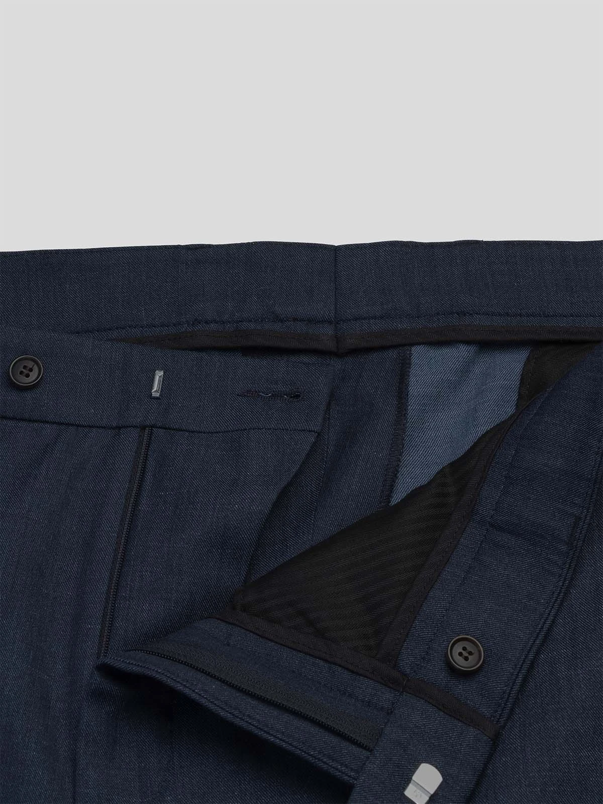 Costume Faux Uni Privé Capel Grande Taille 9 Costume Faux Uni Privé Capel Grande Taille – Image 7