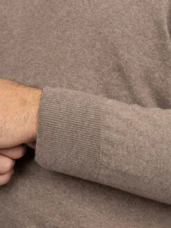 Pull Cachemire Enzo V Marron Glace Capel Grande Taille -Capel Boutique pull cachemire enzo v marron glace capel grande taille 2