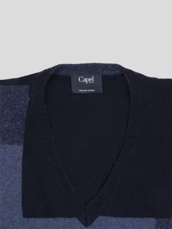 Pull Graphique Col V Bleu Capel Grande Taille 7 Pull Graphique Col V Bleu Capel Grande Taille -Capel Boutique pull graphique col v capel grandes tailles 2